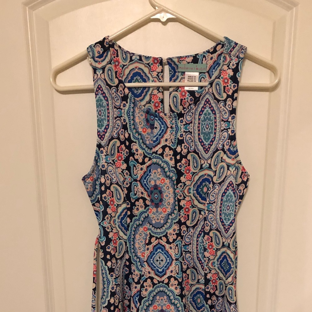 SLEEVELESS PARTY DRESS